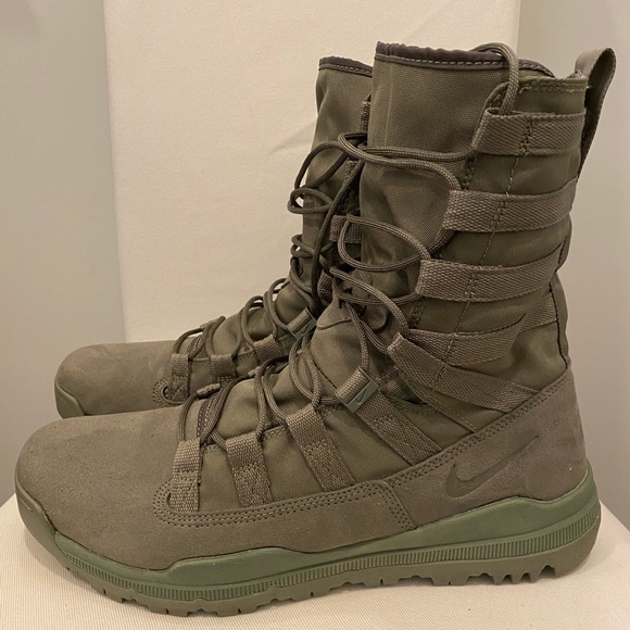 mens nike boots size 13